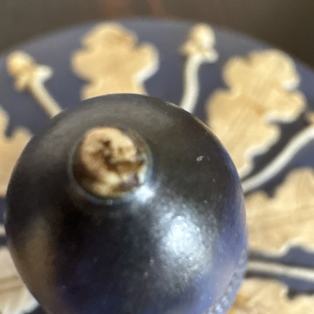Wedgwood JASPERWARE Blue on Cream 7 1/2" Candy Jar w/Lid Acorn Finial SEE DESCRI - Picture 9 of 14